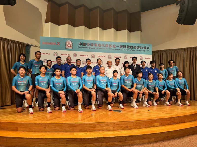Additional image for Prof. Zhou Peng was invited to attend the signing ceremony between bossini.X and the HK cycling team